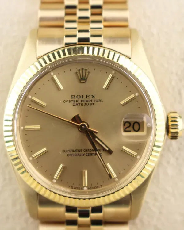 1974 (3.8 Mill. Serial) Rolex Datejust 31MM Champagne Dial Yellow Gold Jubilee Bracelet (6827)