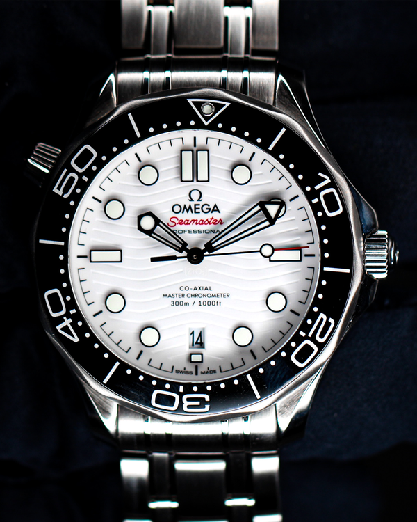 No Reserve - 2023 Omega Seamaster Diver 300M 42MM White Dial Steel Bracelet (210.30.42.20.04.001)