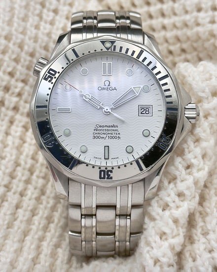 Rare 2011 Omega Seamaster Diver 300M 39.3MM White Dial Steel Bracelet (2532.20.00)