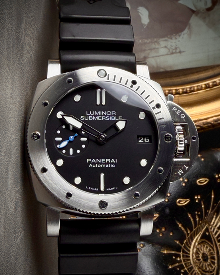 2017 Panerai Submersible 1950 3 Days 42MM Black Dial Rubber Strap (PAM00682)