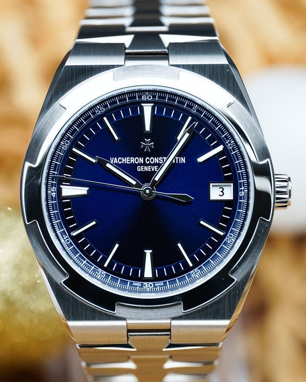 No Reserve - 2025 Vacheron Constantin Overseas 41MM Blue Dial Steel Bracelet (4520V/210A-B128)