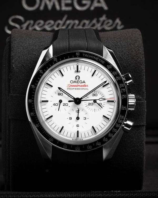 2025 Omega Speedmaster Professional Moonwatch 42MM White Dial Rubber Strap (310.32.42.50.04.001)