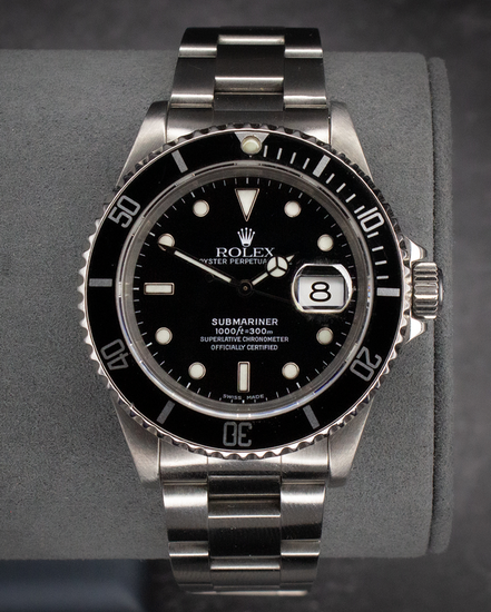 Rolex Submariner Date 40MM Black Dial Oyster Bracelet (16610)