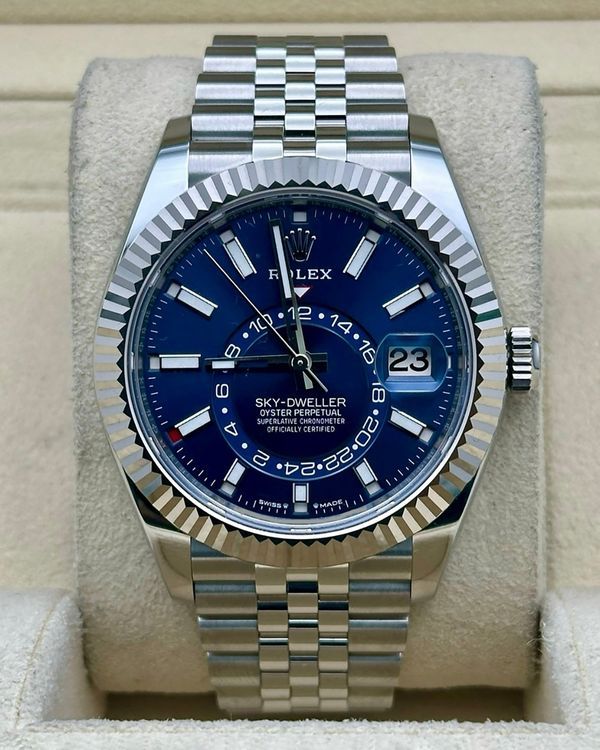 Rolex Sky-Dweller (520)