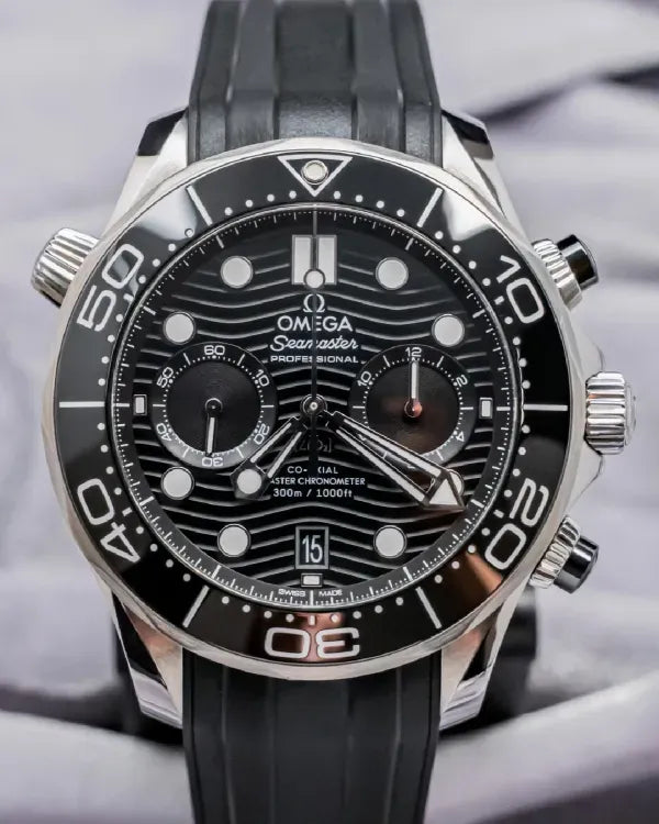 2021 Omega Seamaster Diver 300M Chronograph 44MM Black Dial Rubber Strap (210.22.44.51.01.001)