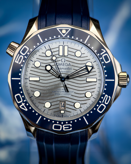 2022 Omega Seamaster Diver 300M 42MM Grey Dial Rubber Strap (210.32.42.20.06.001)