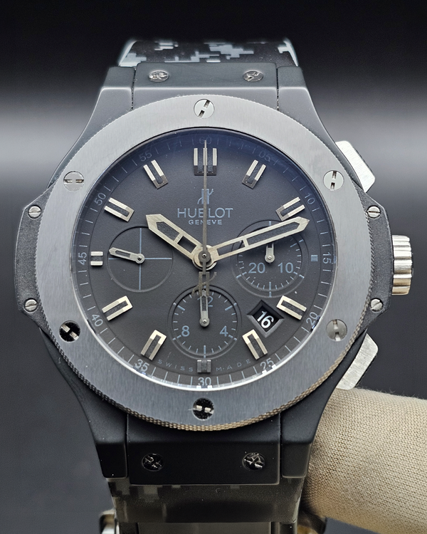 Hublot Big Bang Ice Bang 44MM Black Dial Aftermarket Rubber Strap (301.CK.1140.RX)