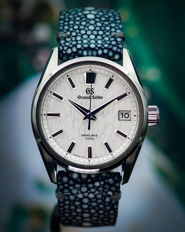 2022 Grand Seiko Evolution 9 "White Birch" 40MM White Dial Leather Strap (SLGA009)