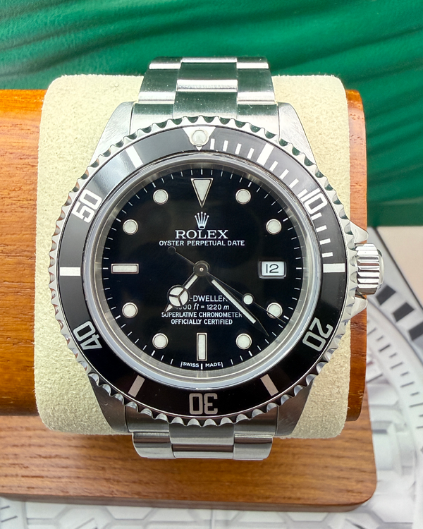 2006 Rolex Sea-Dweller 4000 40MM Black Dial Oyster Bracelet (16600T)