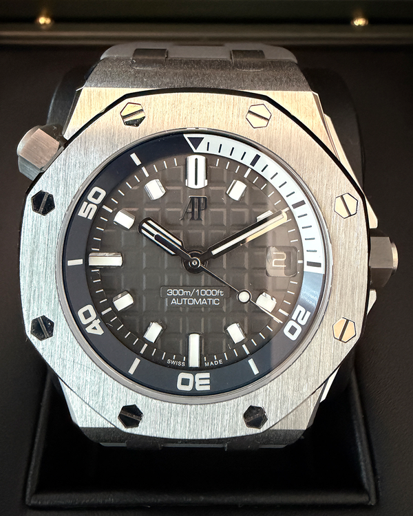 2023 Audemars Piguet Royal Oak Offshore Diver 42MM Grey Dial Rubber Strap (15720ST.OO.A009CA.01)