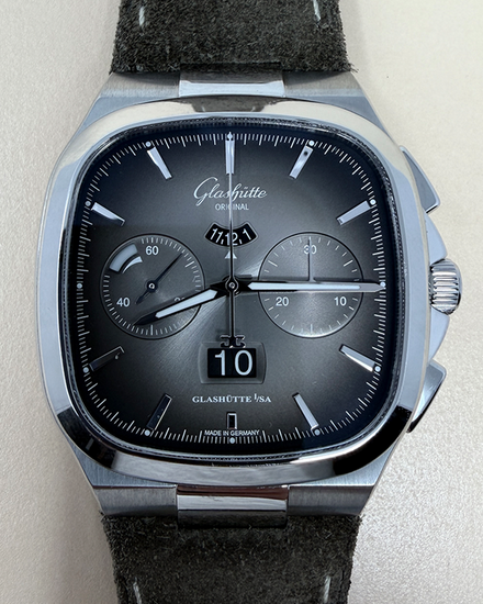 2019 Glashütte Original Seventies Panorama Date Chronograph L.E. 40MM Grey Dial Leather Strap (1-37-02-05-02-35)