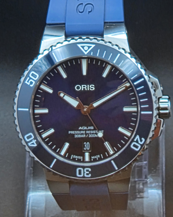 Oris Aquis Date 41.5MM Blue Dial Rubber Strap (01 733 7787 4135-07 4 22 35FC)