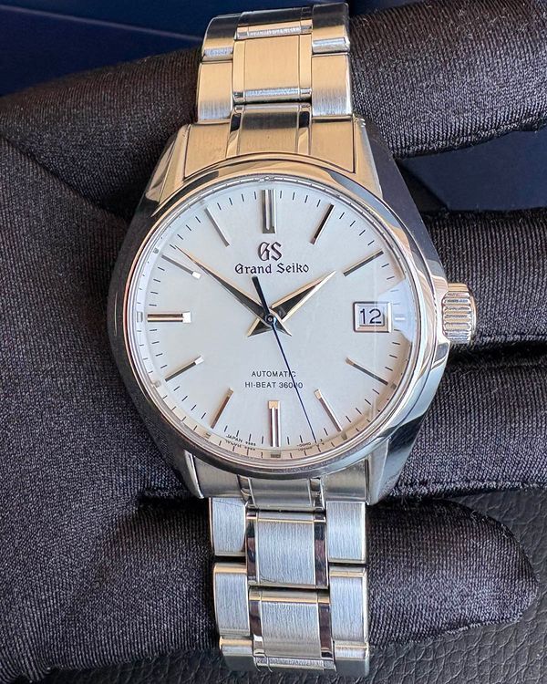 2013 Grand Seiko Hi-Beat 40MM Silver Dial Steel Bracelet (SBGH001)