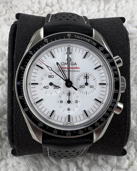 2025 Omega Speedmaster Professional Moonwatch 42MM White Dial Leather Strap (310.32.42.50.04.002)