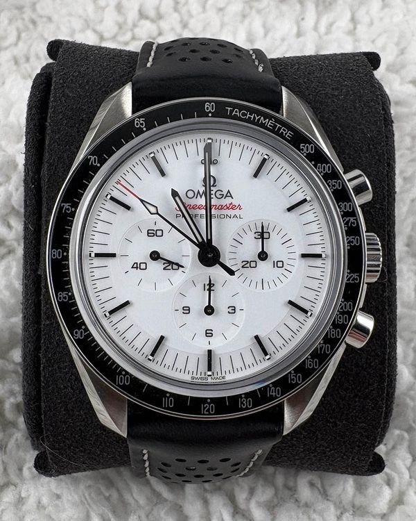 2025 Omega Speedmaster Professional Moonwatch 42MM White Dial Leather Strap (310.32.42.50.04.002)