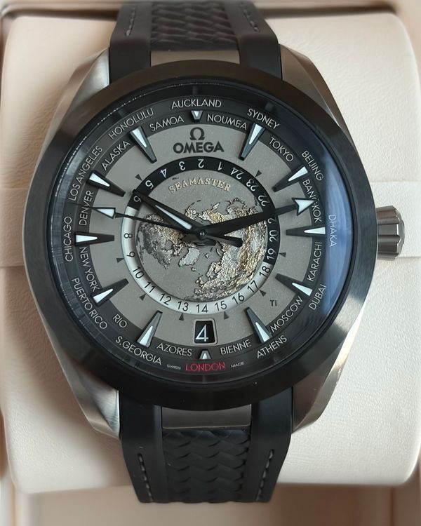 2024 Omega Seamaster Aqua Terra Worldtimer 43MM Grey Dial Rubber Strap (220.92.43.22.99.001)