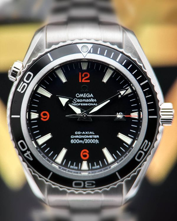 No Reserve - 2009 Omega Seamaster Planet Ocean 600M 42MM Black Dial Steel Bracelet (2201.51.00)