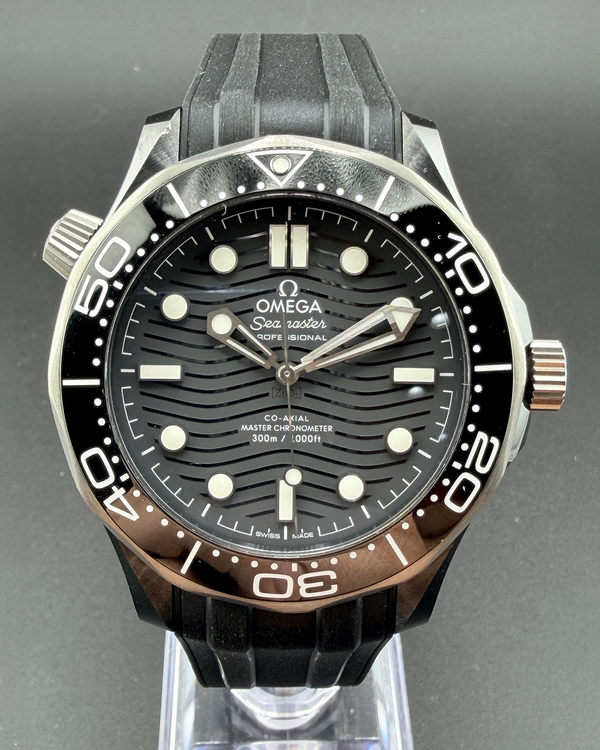 2023 Omega Seamaster Diver 300M 43.5MM Black Dial Rubber Strap (210.92.44.20.01.001)