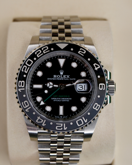 2025 Rolex GMT-Master II “Bruce Wayne” 40MM Black Dial Jubilee Bracelet (126710GRNR)