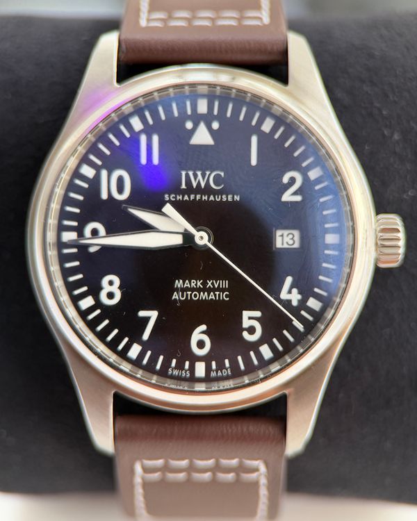 2019 IWC Schaffhausen Pilot 40MM Black Dial Leather Strap (IW327003)