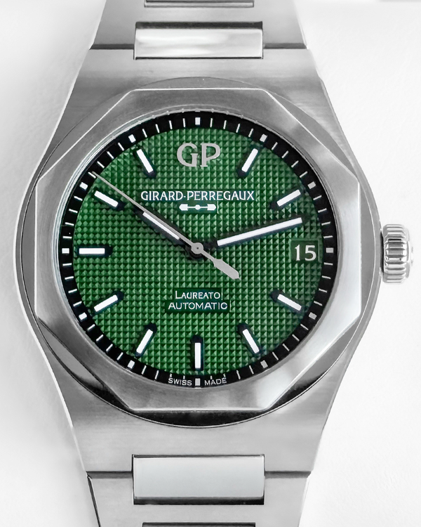 2025 Girard Perregaux Laureato 42MM Green Dial Steel Bracelet (81010.11.3153.1CM)