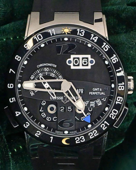 Ulysse Nardin "El Toro" GMT Perpetual Calendar 43MM Black Dial Rubber Strap (320-00-3)
