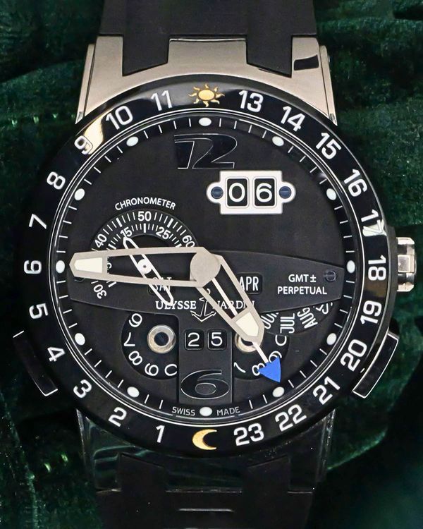 Ulysse Nardin "El Toro" GMT Perpetual Calendar 43MM Black Dial Rubber Strap (320-00-3)