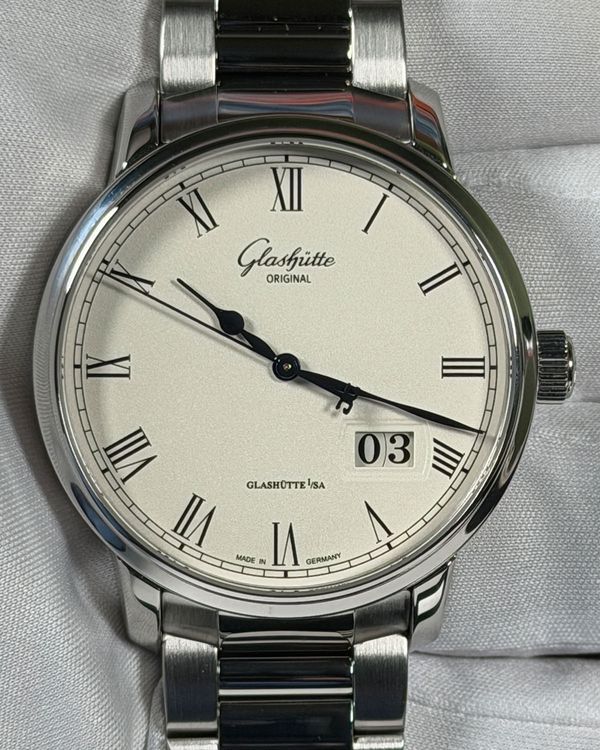2023 Glashütte Original Senator Panorama 40MM Silver Dial Steel Bracelet (100-03-32-42-14)