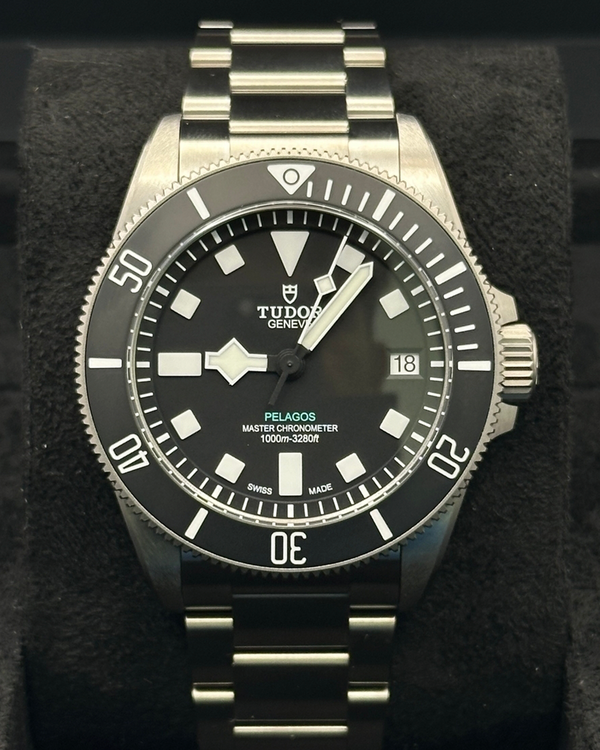 2026 Tudor Pelagos 43MM Black Dial Titanium Bracelet (11561)