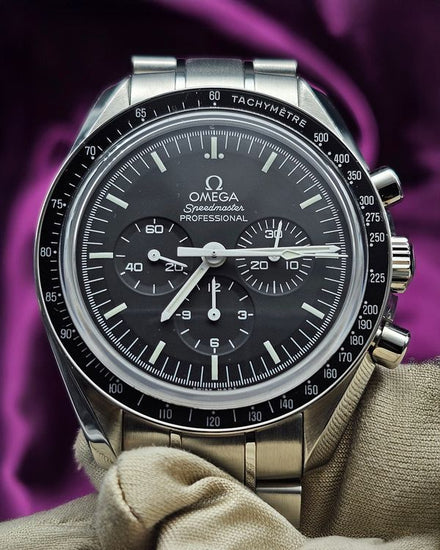2018 Omega Speedmaster Professional Moonwatch 42MM Black Dial Steel Bracelet (311.30.42.30.01.006)