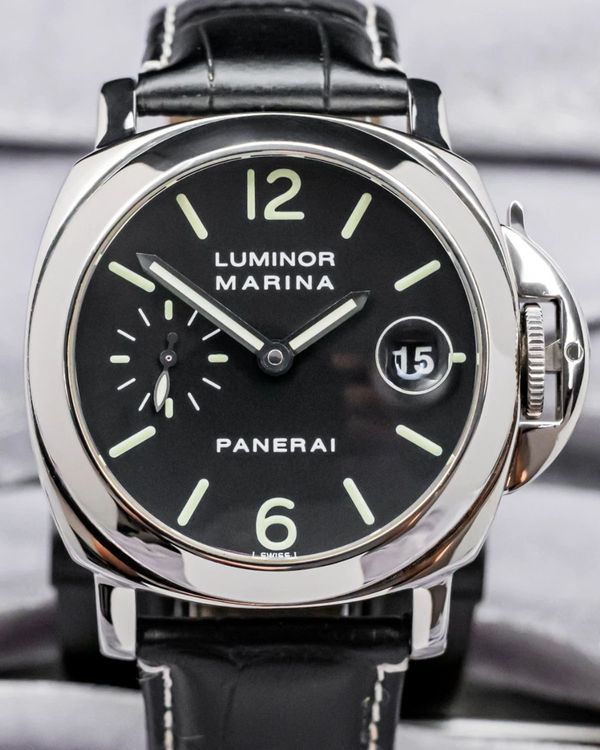 Panerai Luminor Marina 40MM Black Dial Leather Strap (PAM00048)