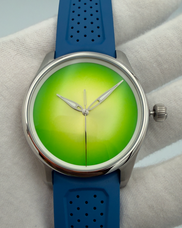 2025 H. Moser & Cie Pioneer Centre Seconds 42.8MM Citrus Green "Fumé" Dial Rubber Strap (3201-1204)