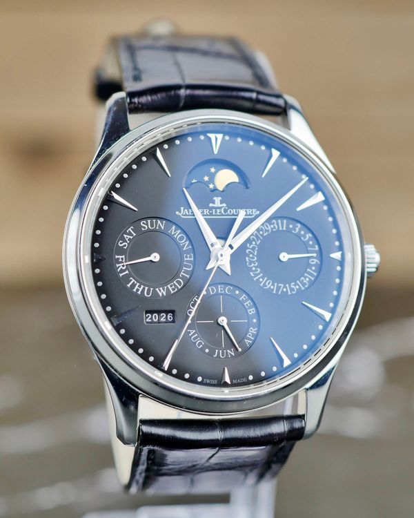2020 Jaeger-LeCoultre Master Ultra Thin Perpetual 39MM Black Dial Leather Strap (Q1308470)
