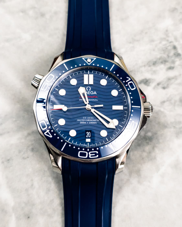 No Reserve - 2024 Omega Seamaster Diver 300M 42MM Blue Dial Rubber Strap (210.32.42.20.03.001)