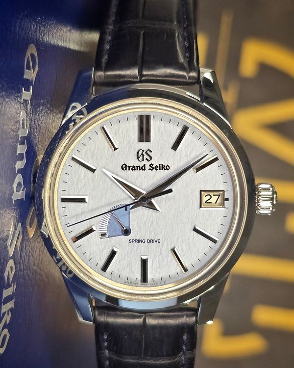 2025 Grand Seiko Spring Drive  40.2MM "Snowflake" White Dial Leather Strap (SBGA407G)