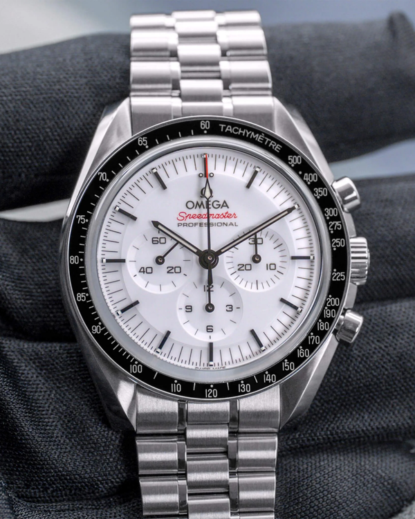 2026 Omega Speedmaster Professional Moonwatch 42mm White Dial Steel Bracelet (310.30.42.50.04.001)