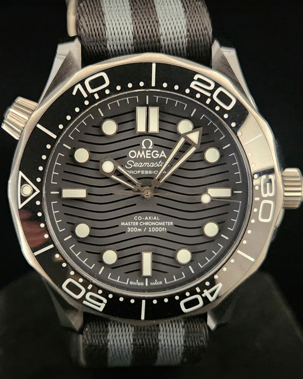 2022 Omega Seamaster Diver 300M 43.5MM Black Dial Textile Strap (210.92.44.20.01.002)