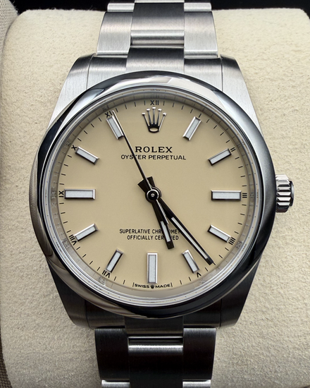 2026 Rolex Oyster Perpetual 31MM Beige Dial Oyster Bracelet (124200)