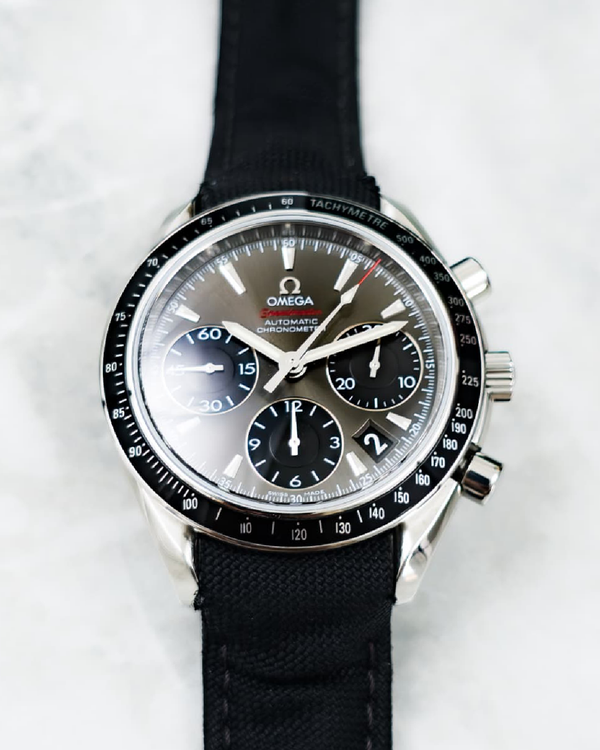 2018 Omega Speedmaster Date 40MM Black Dial Textile Bracelet (323.32.40.40.06.001)