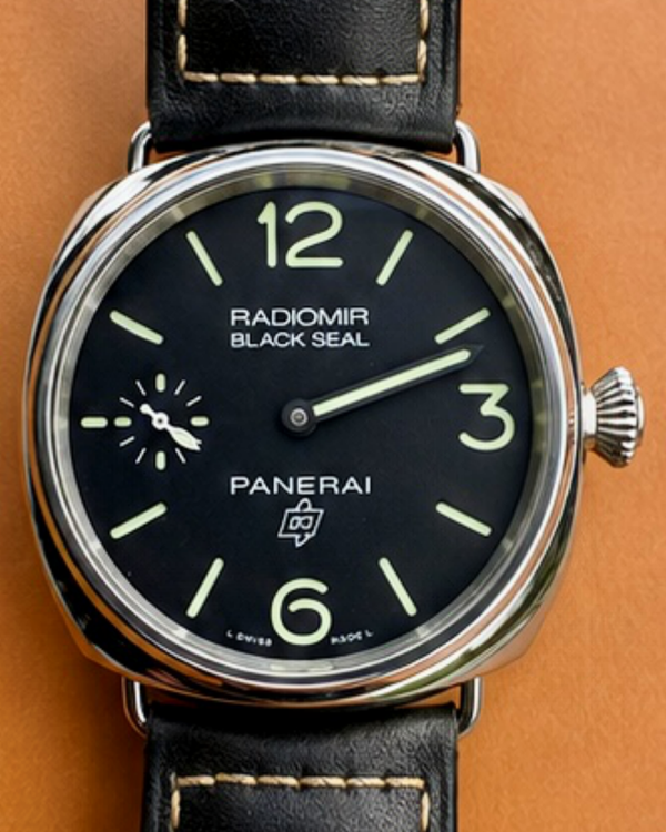 Panerai Radiomir Black Seal Logo 45MM Black Dial Leather Strap (PAM00754)