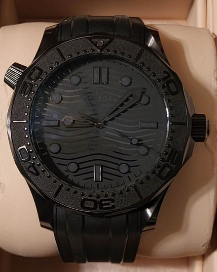 2021 Omega Seamaster Diver 300M “Black Black” 43.5MM Black Dial Rubber Strap (210.92.44.20.01.003)