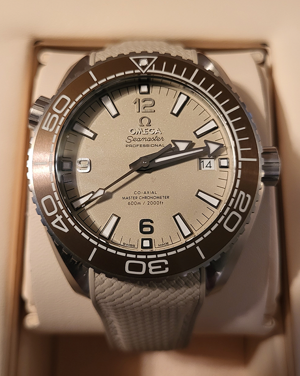 2024 Omega Seamaster Planet Ocean 600M 43.5MM Beige Dial Rubber Strap (215.32.44.21.09.001)