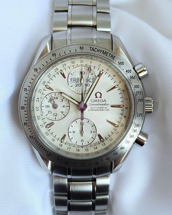 2015 Omega Speedmaster Day-Date 40MM Silver Dial Steel Bracelet (3221.30.00)