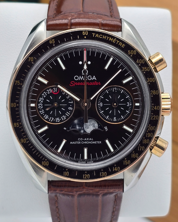 No Reserve - Omega Speedmaster Moonphase 44.25MM Brown Dial Leather Strap (304.23.44.52.13.001)