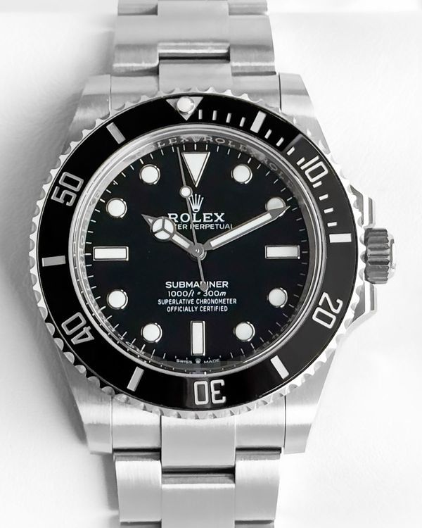 Rolex Submariner (124060)
