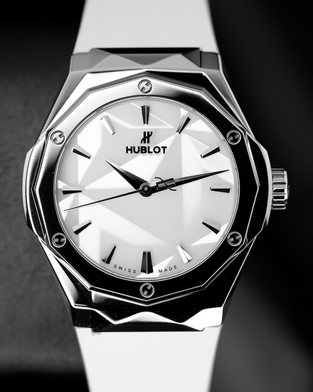 2025 Hublot Classic Fusion "Orlinski Alternate Pavé" 40MM White Dial Rubber Strap (550.NS.2200.RW.ORL20)