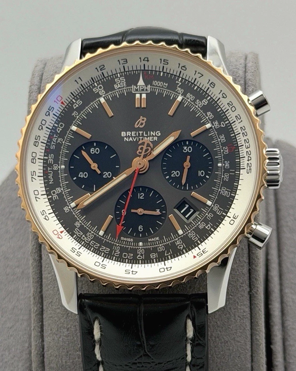 Breitling Navitimer (UB0121)