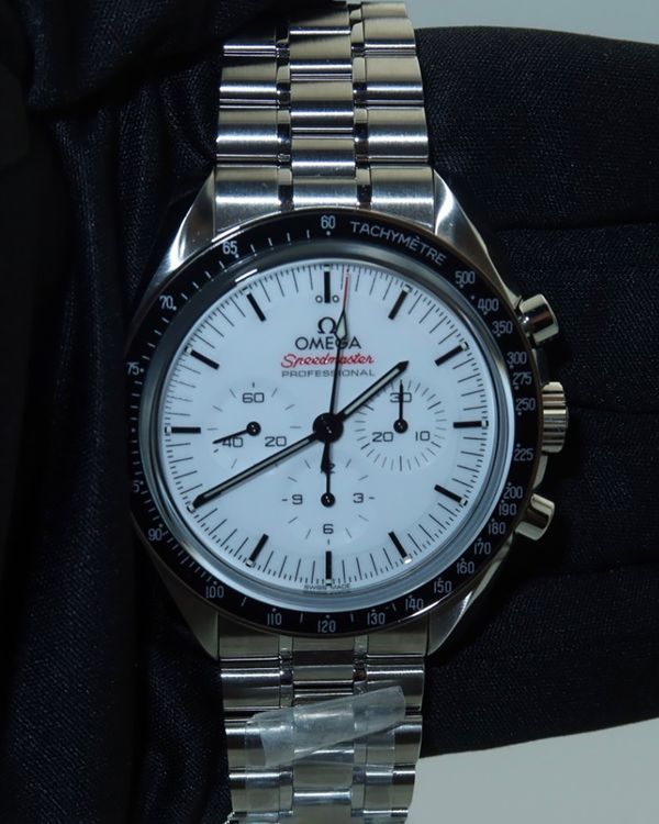 2026 Omega Speedmaster Professional Moonwatch 42MM White Dial Steel Bracelet (310.30.42.50.04.001)