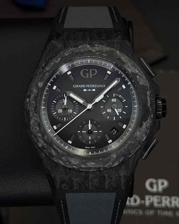 2020 Girard Perregaux Laureato Absolute Crystal Rock L.E. 44MM Black Dial Rubber Strap (81060-36-693-FH6A)