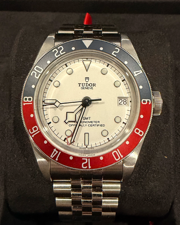 Tudor Black Bay (M79830RB)
